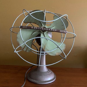 Vintage Westinghouse desktop fan / For Parts or Repair