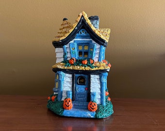 Vintage Ceramic Halloween House With Pumpkins And Jack O’Lanterns / vtg Halloween decor / village house / haunted house