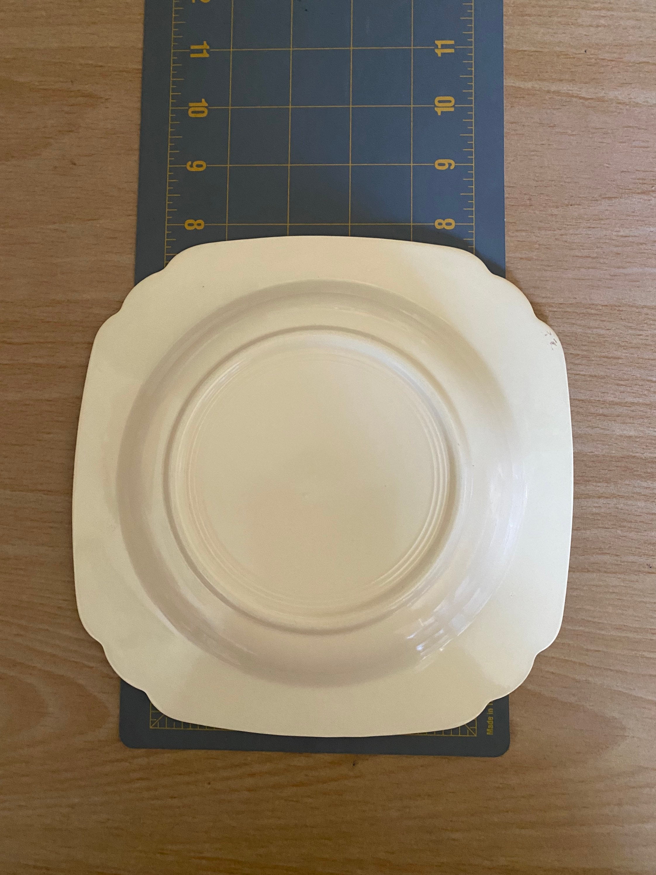 Gold Daisy Garland Scalloped Edge Salad Plates Etsy