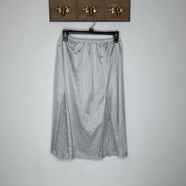Vtg Vanity Fair half slip silver grey with double slit lace detail / Size medium / vintage nylon lingerie / semi sheer slip skirt