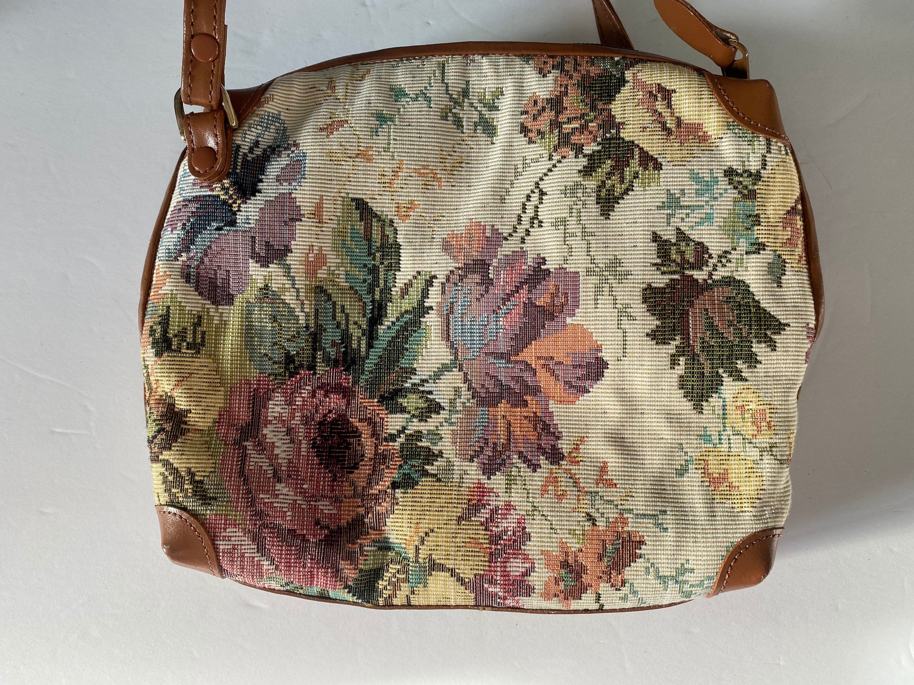 Lord and taylor deals coach bags