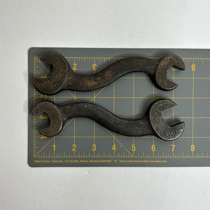 Pair of Vintage Williams S Wrenches 7/8 and 25/32 - S Shaped Wrench / USA forged tools