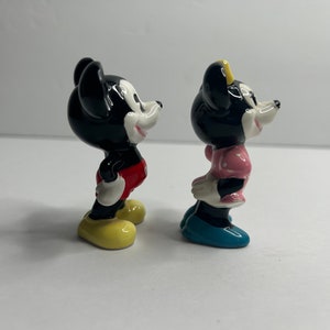 Vtg Disney Mickey Minnie Mouse Figurines / Pie Eyed Porcelain Figures *REPAIRED NOSE/ ceramic Minnie Mouse Figure / Vintage Mickey Mouse zdjęcie 4