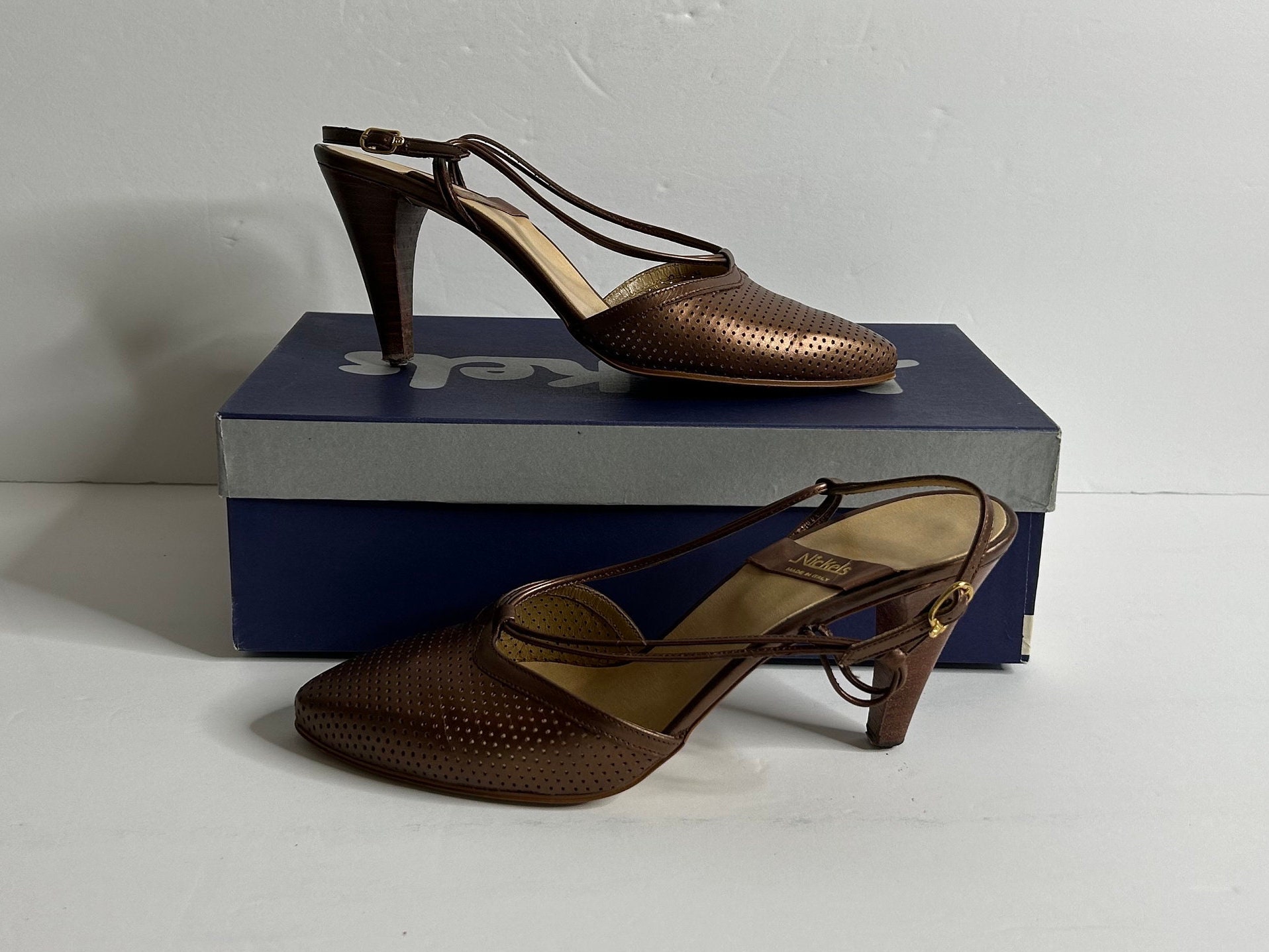 huaraches naturalizer