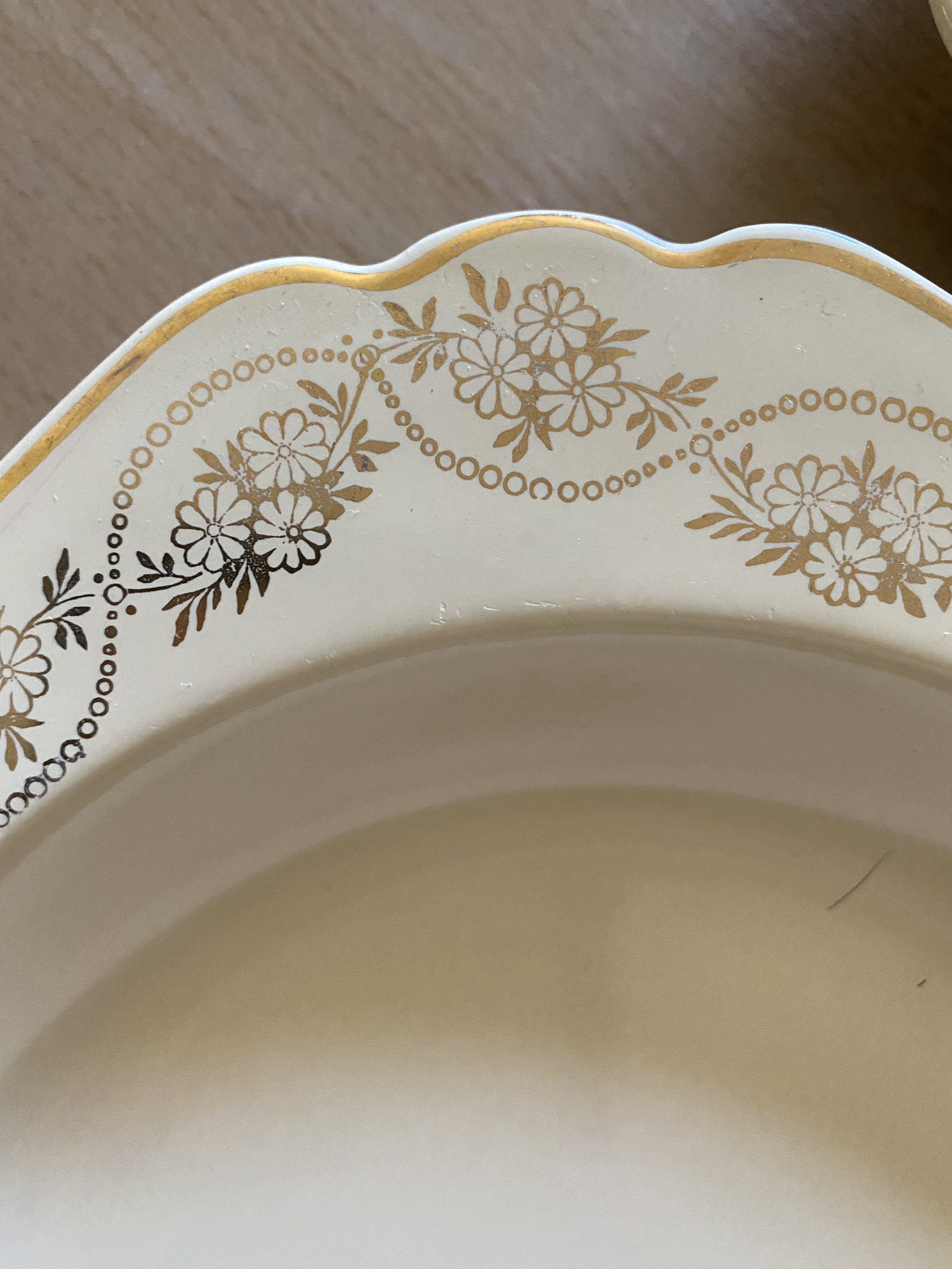 Gold Daisy Garland Scalloped Edge Salad Plates Etsy