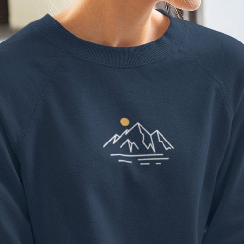 Minimalist Mountains Sweater Vintage Sweatshirt Hiking - Etsy