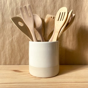 Handmade Ceramic Utensil Crock - Vanilla Bean