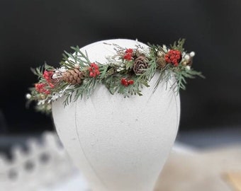 Winter hair wreath Winter preserved floral crown Christmas Headband Winter green crown Winter wedding crown Christmas crown Winter haircrown