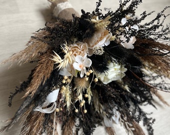 Gothic Black Dried Flower Bouquet: Unique Gothic Wedding Bridal Bouquet. Black Bouquet with Dried Flowers. Dried Flower Arrangements in Vase