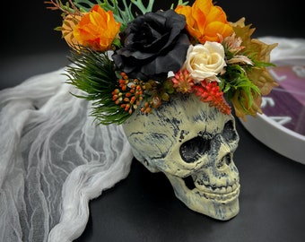 Halloween Skull Flower Arrangement, Gothic Skeleton Head Decor, Spooky Centerpiece, Creepy Floral Display, Haunted House Decoration