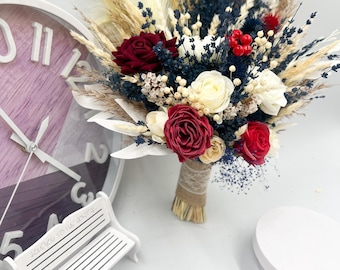 Dried flower wedding bouquet in burgundy, ivory and navy blue tones – rustic boho bridal bouquet with berries and lavender