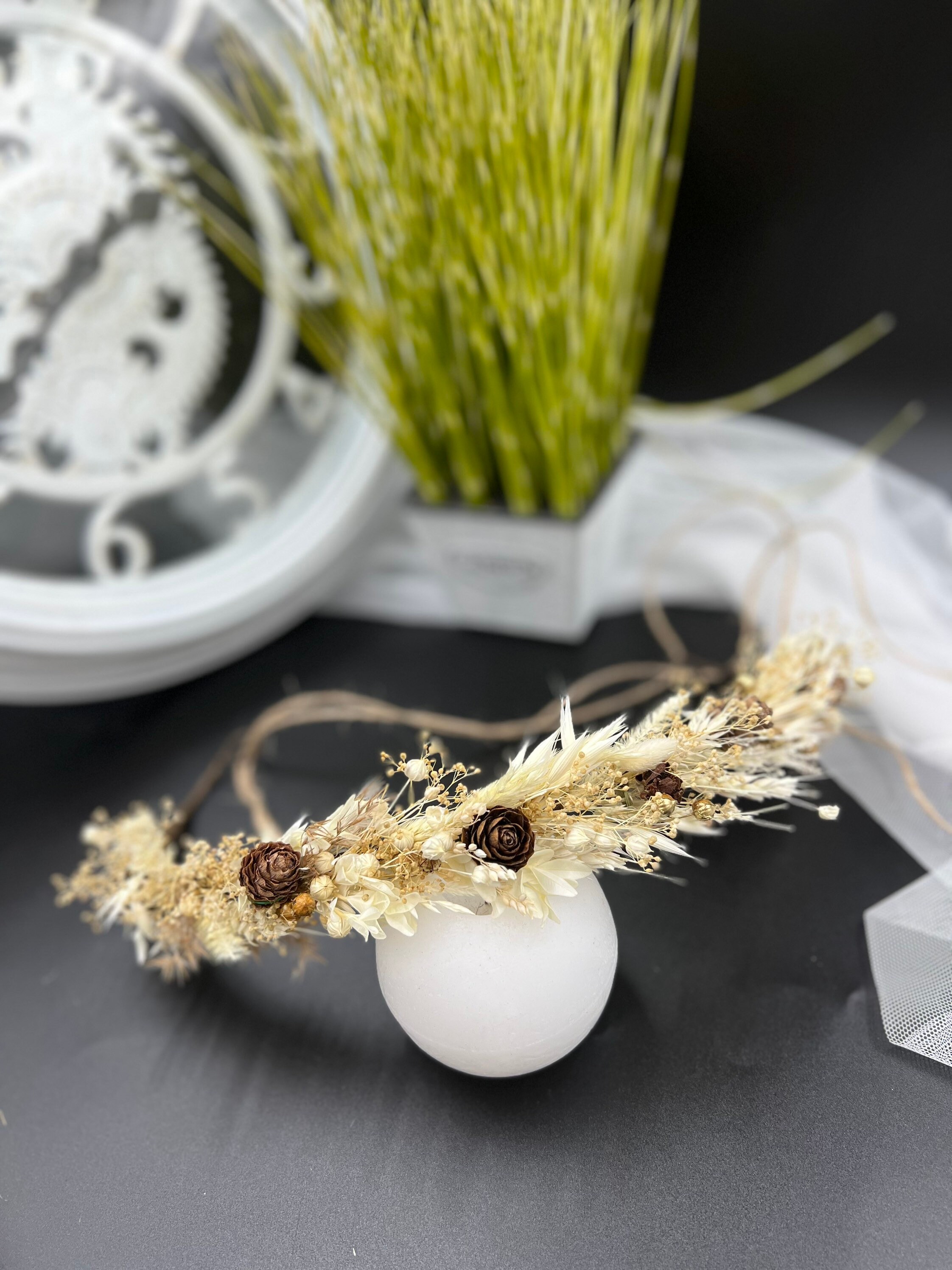 Winter flower crown wedding, christmas hair accessories, winter hair crown, pine cone wedding headpiece, christmas photo prop