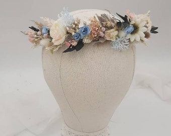 Corona di fiori blu. Corona floreale azzurra e bianca. Corona nuziale in blu polvere e bianco. Copricapo da sposa. Damigelle. Flowergirls.