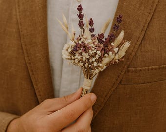 Ramo de flores secas de lavanda para boda: accesorio rústico bohemio para novios con gypsophila, avena, trigo, lino y flores silvestres.
