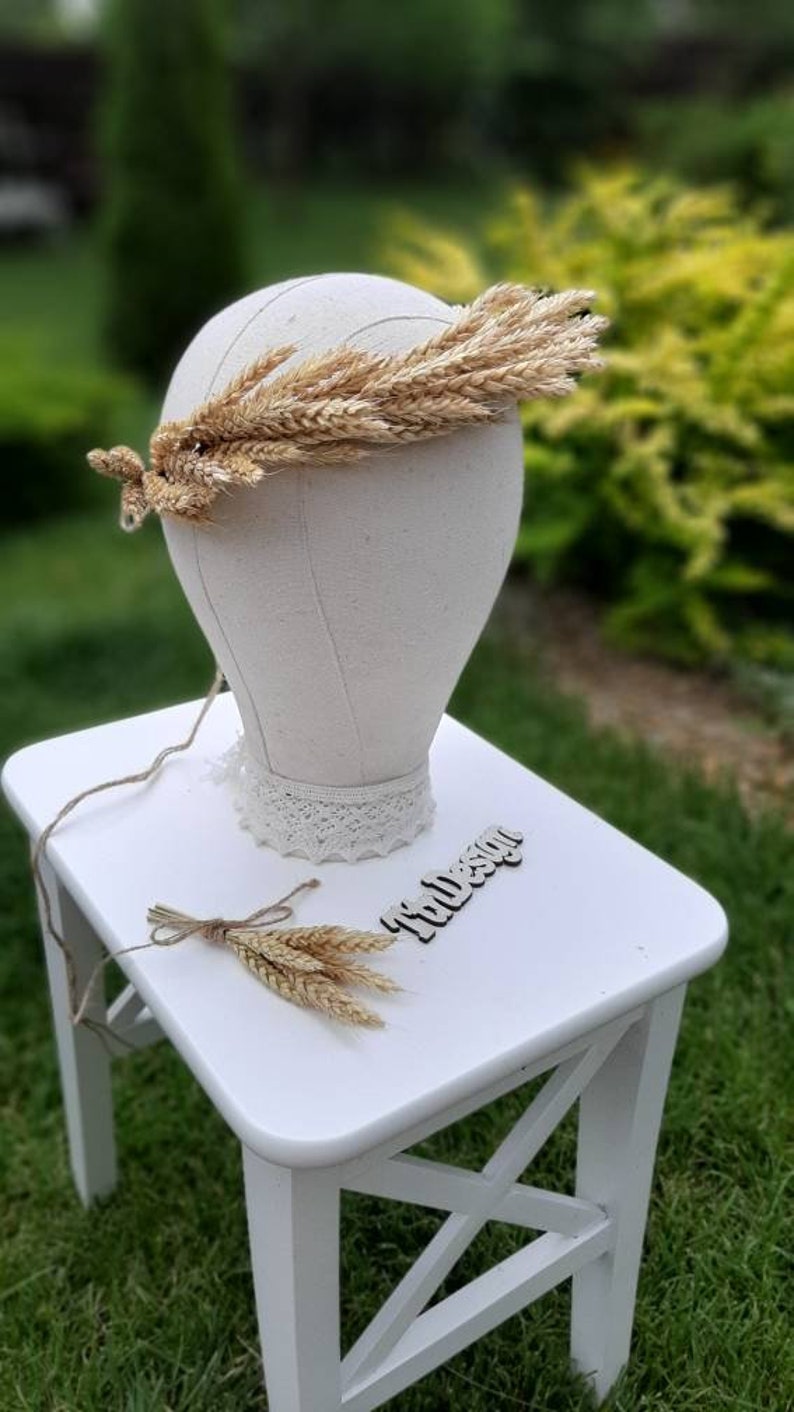 Dried Wheat Boutonniere, Rustic Country Wedding, Autumn Wedding,Rustic Boutonniere, Boutineer, Bleached boutonniere, natural boutonniere Adult crown