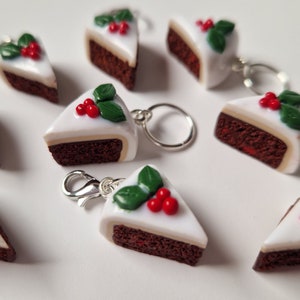 Handgemachte Polymer Clay Weihnachten Obst Kuchen Stück Maschenmarkierer zum Häkeln oder Stricken