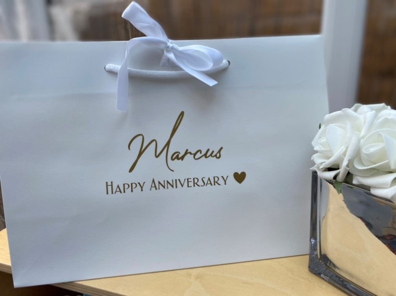 Personalised Happy Anniversary Gift Bag - Gift Bag, Personalised Anniversary, Special Anniversary, Wedding Anniversary, Love Heart bild 1