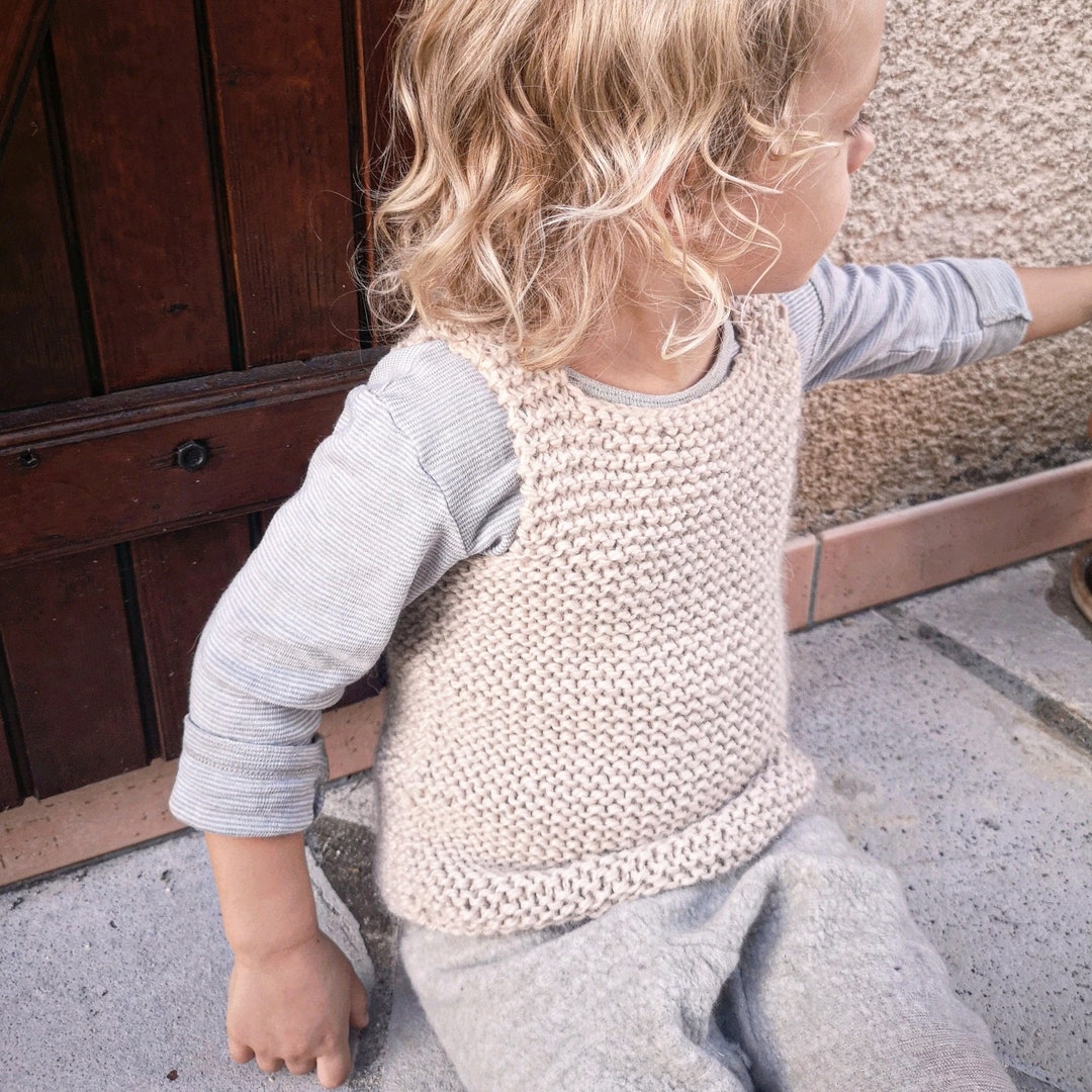 MEER.】HEART SLEEVELESS KNIT(BE)