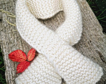 Knitting pattern keyhole scarf for children