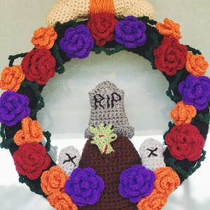 PDF Halloween Zombie Wreath Crochet Pattern image 6