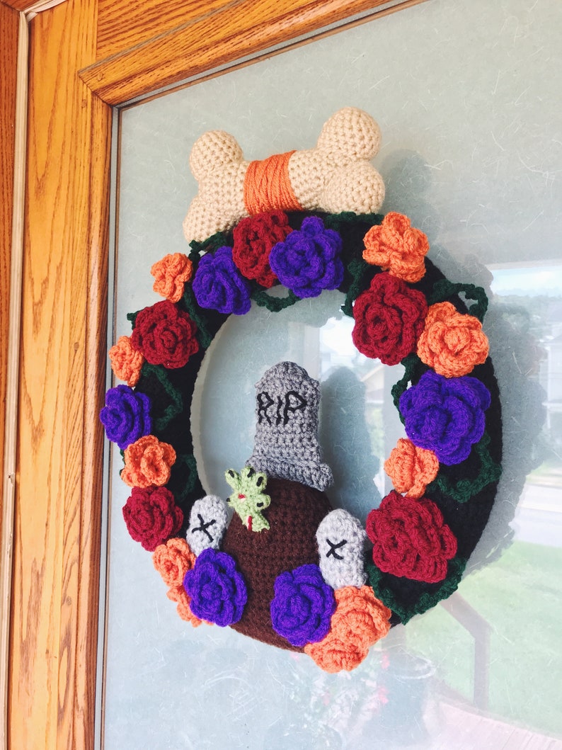 PDF Halloween Zombie Wreath Crochet Pattern image 5
