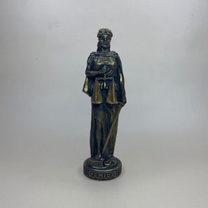 Femida. Femida is the goddess of justice. Premium quality molds. We use only high quality silicone.