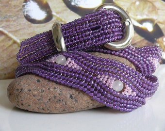 Jewelry belt made of glass beads