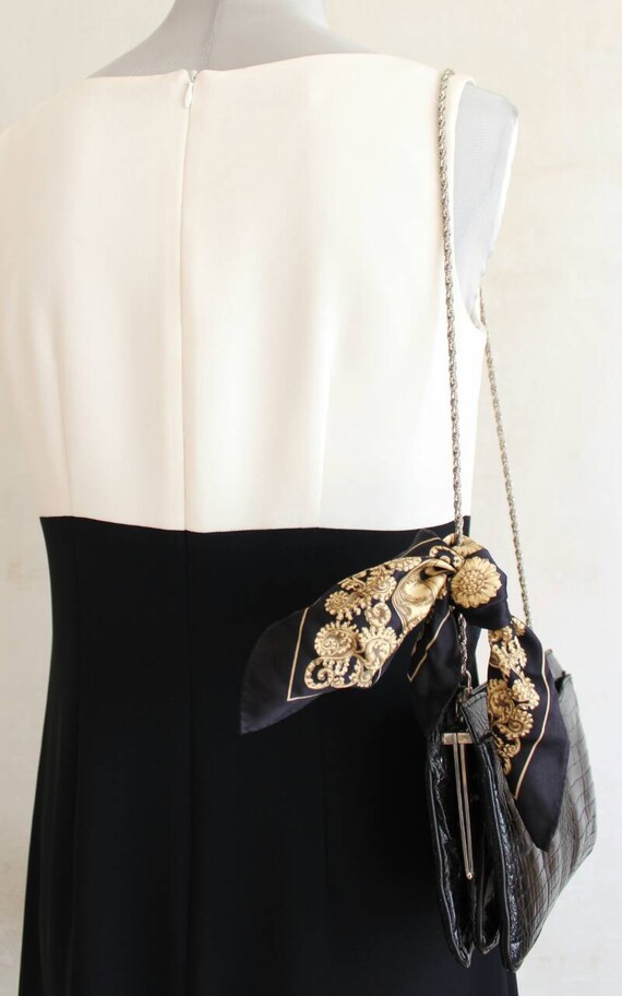 Dress, sleeveless