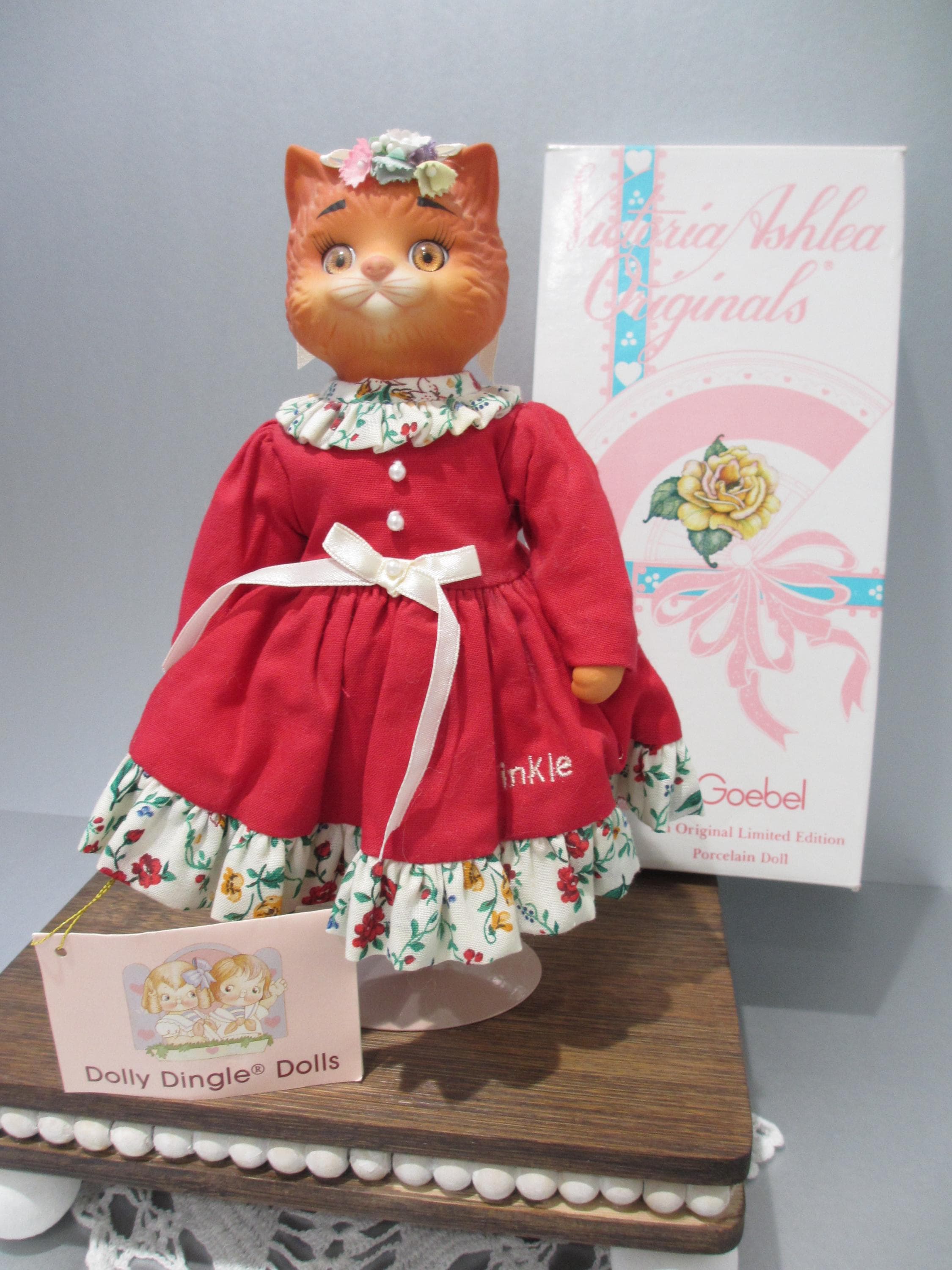 ビンテージドール　vintage doll 大きなキティ ネコ cat Vintage Dolly Dingle Doll Twinkle Porcelain Cat Goebel by Betty