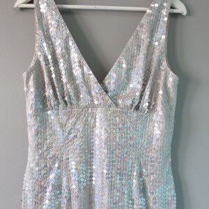 Vestido de noche Adrianna Papell para mujer, talla 12, con lentejuelas, corte sirena, iridiscente, estilo vintage de los 90, ideal para bodas. imagen 2