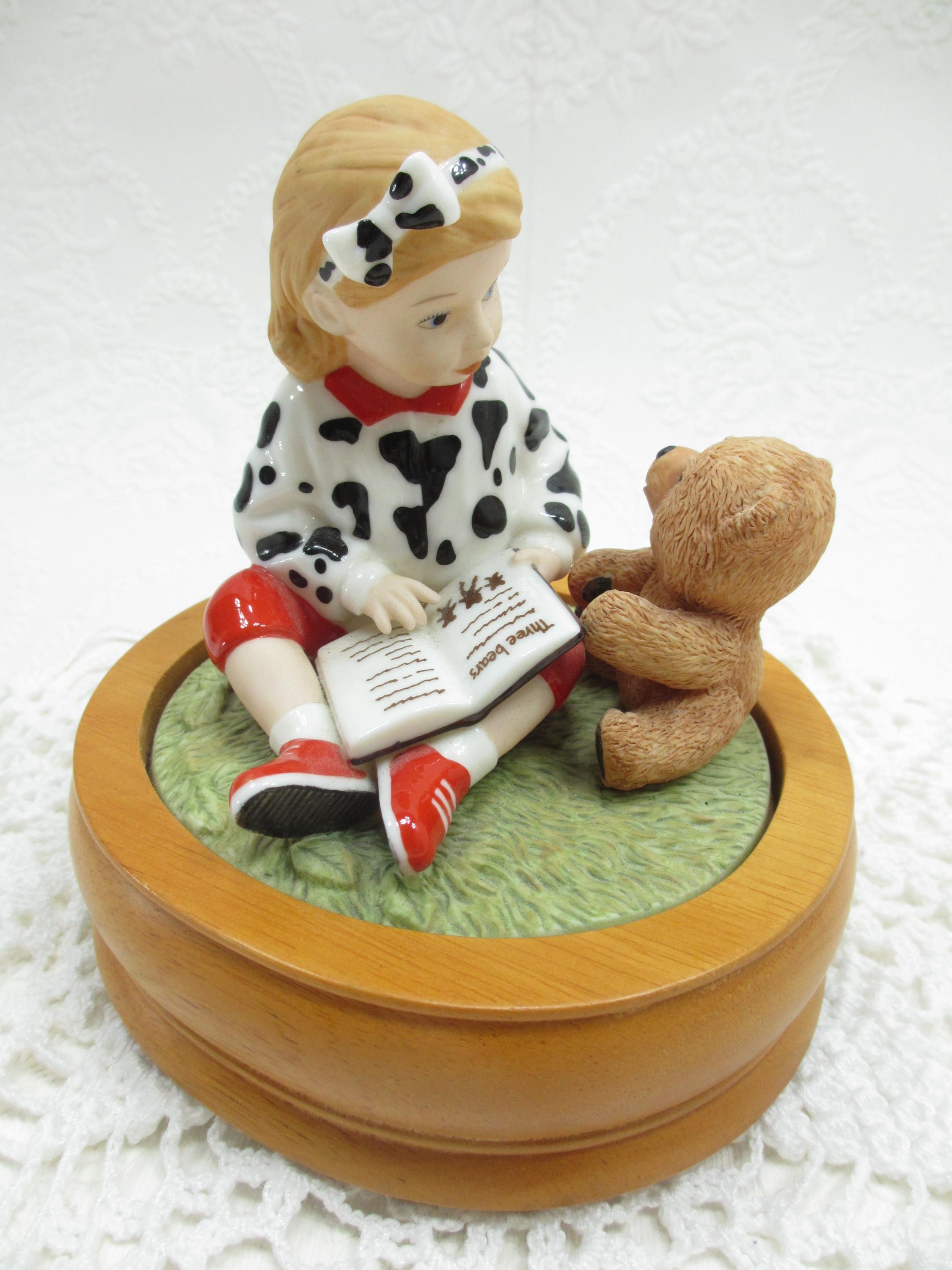 陶器　人形　音楽 Vintage Music Box Girl Figurine, Ceramic Music Box, Musical Box - Etsy