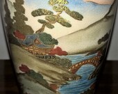 Japanese Satsuma Mura Vase