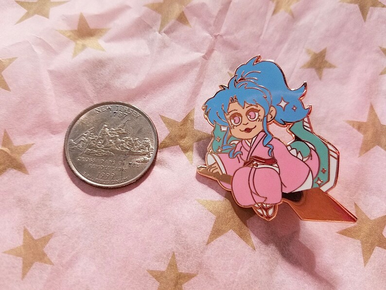 Spilla in smalto duro Botan da 1,7" - Spilla da bavero per giacca Anime Shinigami Girl YYH immagine 2
