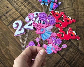 Red Muppet cupcakes topper
