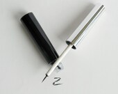 Black Eye Liner, Liquid Eye Liner with Seaweed Extract, Natural Eye Liner, Sensitive Eye Liner, Eye Makeup, Liquid Makeup, Eyes, Smooth
