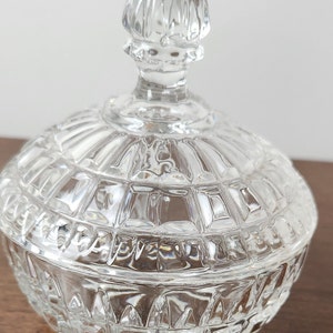 Vintage 1950s Glass Candy Dish - Trinket Bowl, Crystal Clear Glass Candy Bowl with Lid - Glass Ring Dish - Clear Glass Table Decor