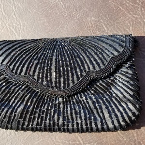 Vintage 80s Evening Bag / Hand Beaded Black Clutch / Black Dress Shoulder Bag / 80s Fashion Evening Purse / Snap Closure  / Retro Bag