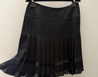 CHANEL Silk Pleated Skirt