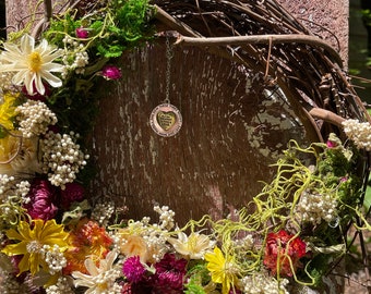 10" Dried Flower and Citron Crystal Wreath