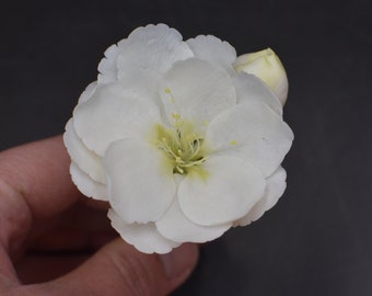 Grampo de cabelo de flor de jasmim: grampo de cabelo de argila de porcelana fria branca