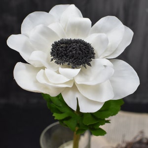 White Anemones Real Touch Anemones Realistic handmade Anemone Cold Porcelain Anemone Botanical sculpture Artificial anemone Ikebana flower
