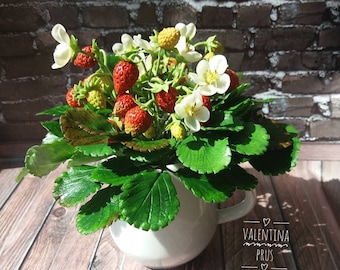 Handgefertigte Kalt Porzellan Erdbeere Blumenarrangement