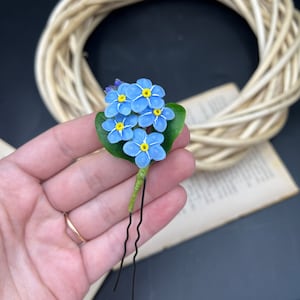 Forget-me-not hairpins Wedding hair pin realistic flower Bridal hair jewelry Floral spring hair pin Wedding Blue Forget Me Not Polymer Clay