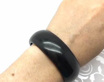 Vintage Black Bakelite Bangle ~ Chunky Bracelet ~ Vintage Plastic ~ Retro Bangle ~ Genuine Bakelite