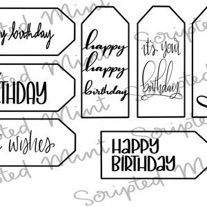 K&ouml;nnte beinhalten: Sechs schwarz-wei&szlig;e druckbare Geschenkanh&auml;nger mit verschiedenen Geburtstagsgr&uuml;&szlig;en. Die Anh&auml;nger enthalten den Text "happy birthday", "HAPPY BIRTHDAY", "best wishes", "happy happy birthday", "it's your birthday" und "for you".