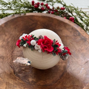 Newborn Christmas Crown, Newborn Christmas Tieback, Halo, Newborn Tieback, Baby Girl Tieback, Photo Props, Christmas, Holiday Photo Props