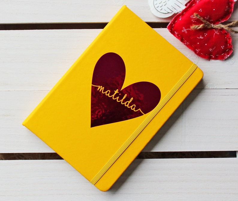 Soft Touch Hardback Personnalisé A5 Yellow Heart Notebook image 0