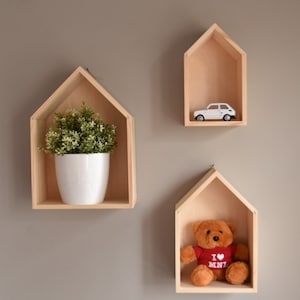 Natural  wooden house shelves set of 3 - House shaped kids shelf -  Kids room decoration - Different Sizes shelves