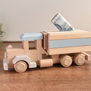 Alcancía de camión de madera - Caja de dinero de decoración de madera - Camión de decoración de guardería - Regalo para niños - regalo de bebé - Regalo de Navidad para niños pequeños