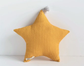 Cuscino stella giallo senape - Cuscino a forma di stella - Cuscino stella giallo mais - Cuscino Nurseru arredamento camera bambini - cuscino per bambini